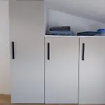 Kira Apartman *