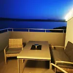 Apartman Kira *